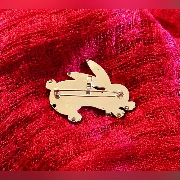 (Best) Silver Tone Bunny Rabbit Pin/Pendant - Picture 6 of 9